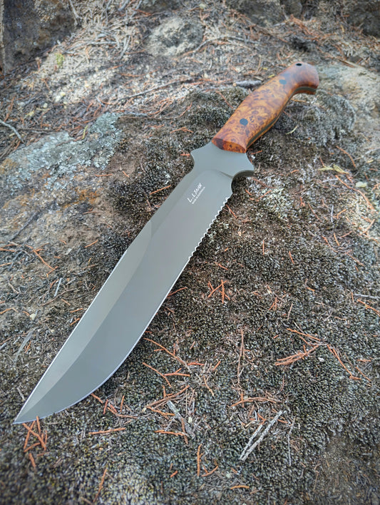 Bushranger-Serrated (Nitro V, Amboyna Burl)